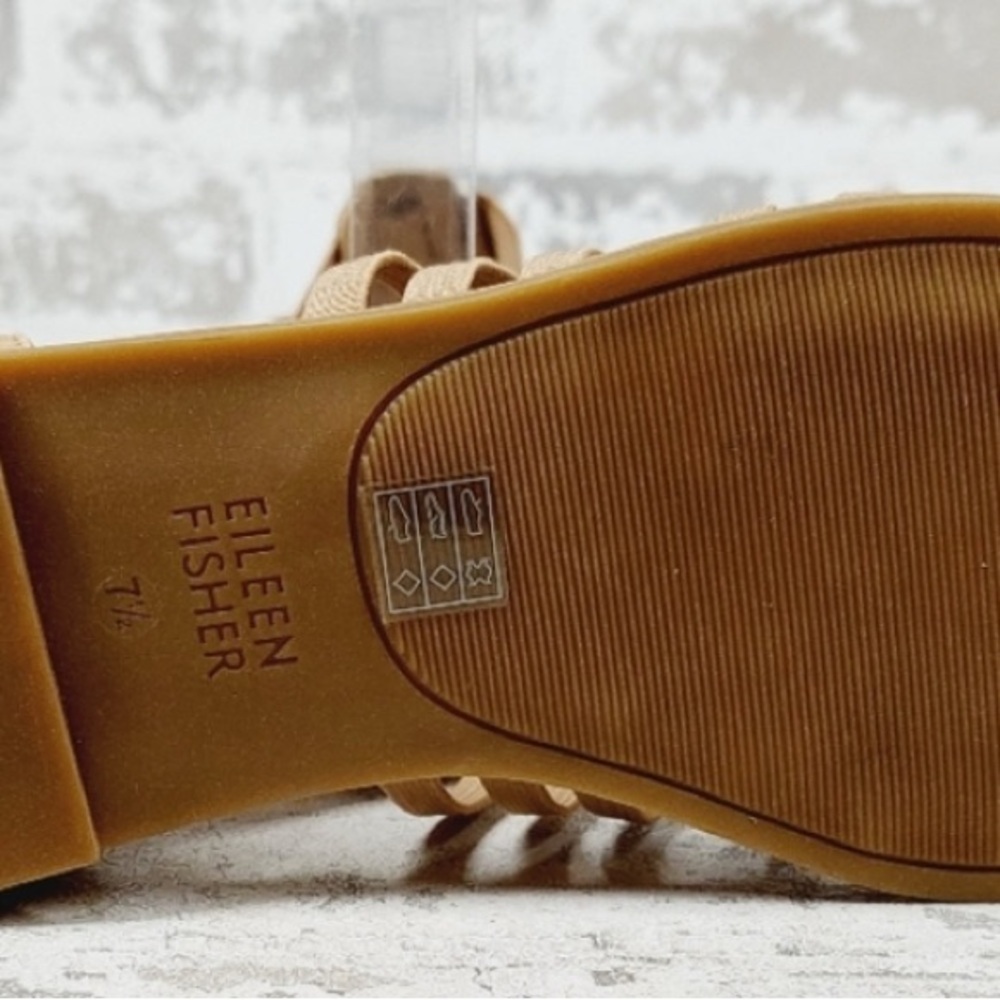 NEW Eileen Fisher Rato Elastic Tan Nubuck Gladiator Sandals Flats Size 7.5 - Picture 7 of 7